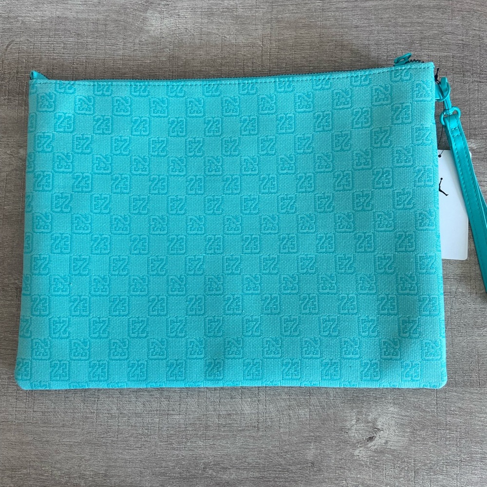 Jordan Monogram Pouch (0.69L) - Picture 4 of 4